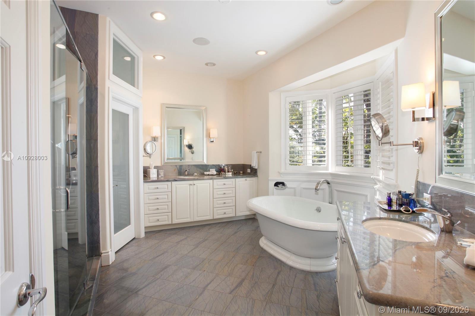 TROPICAL ISLE HOMES SUB 4 - Residential