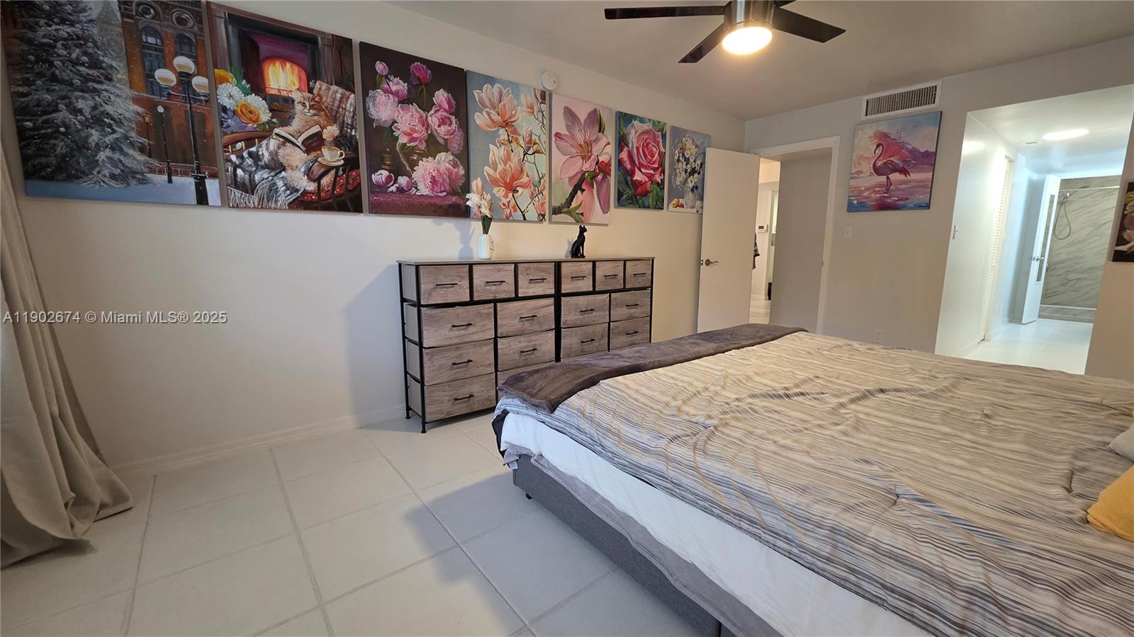 LAKES OF INVERRARY - Residential