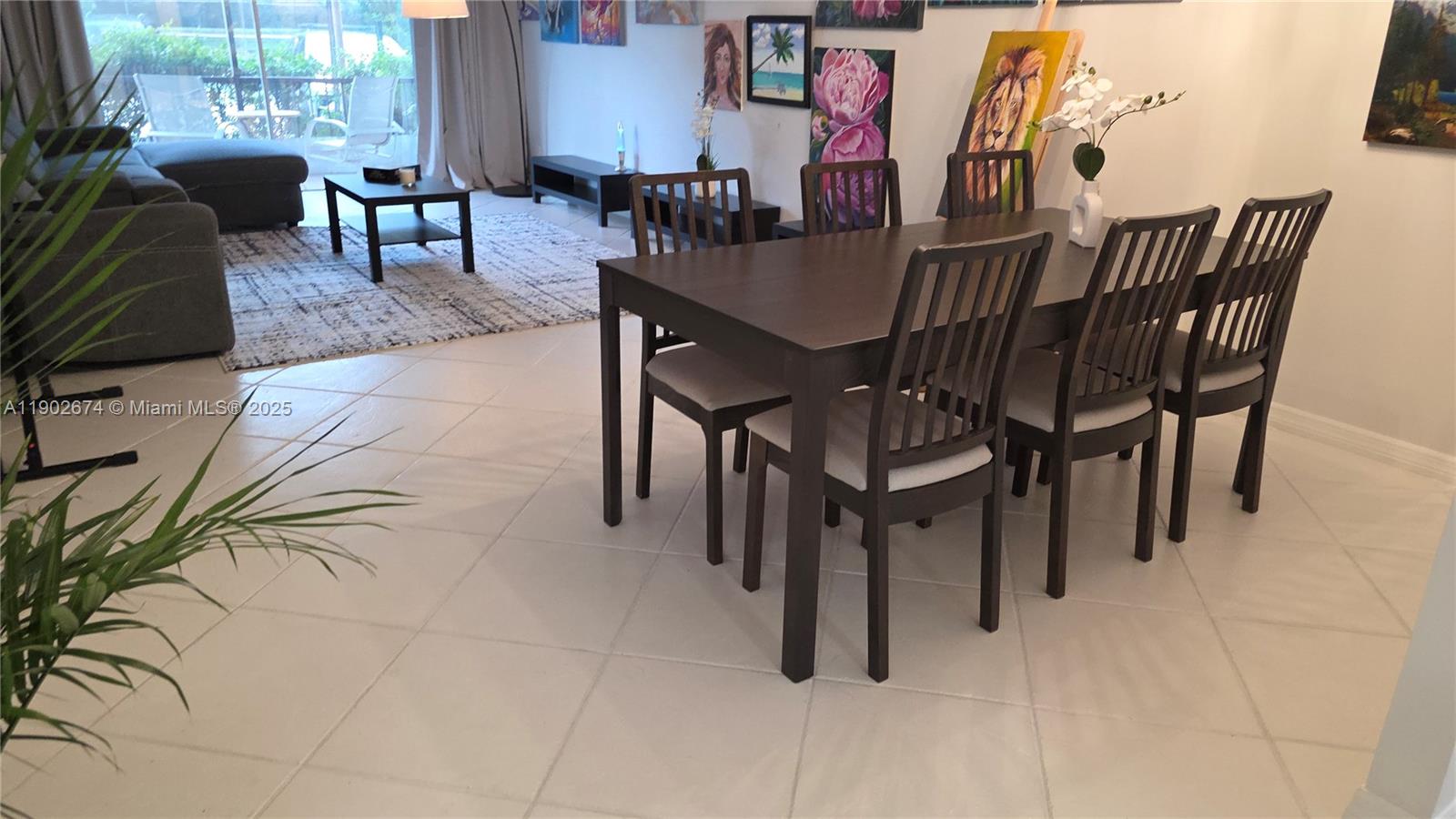 LAKES OF INVERRARY - Residential