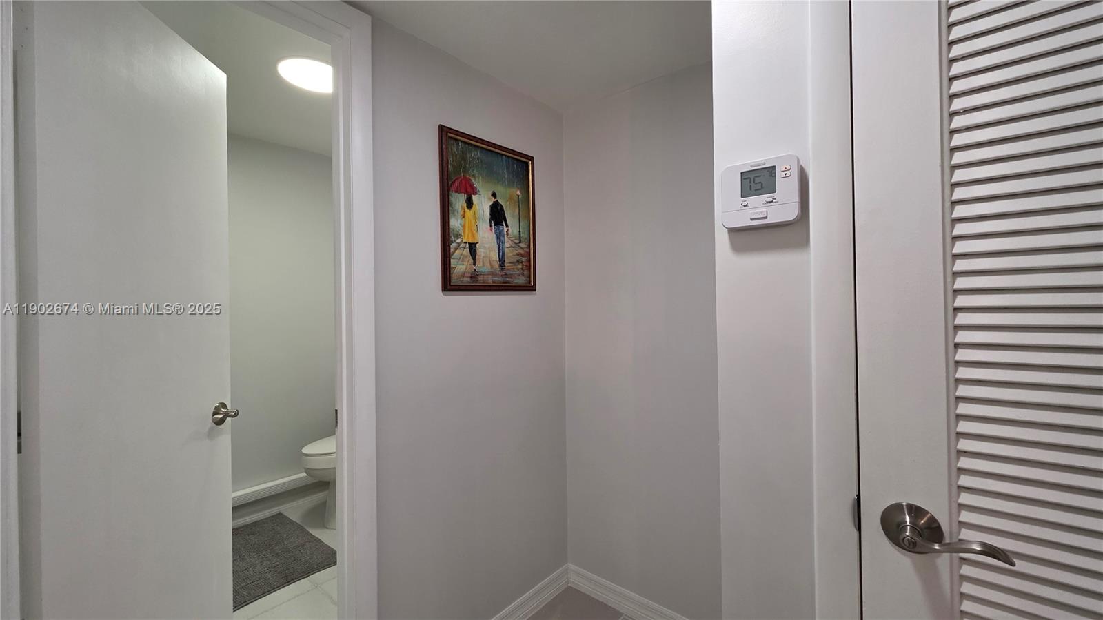 LAKES OF INVERRARY - Residential