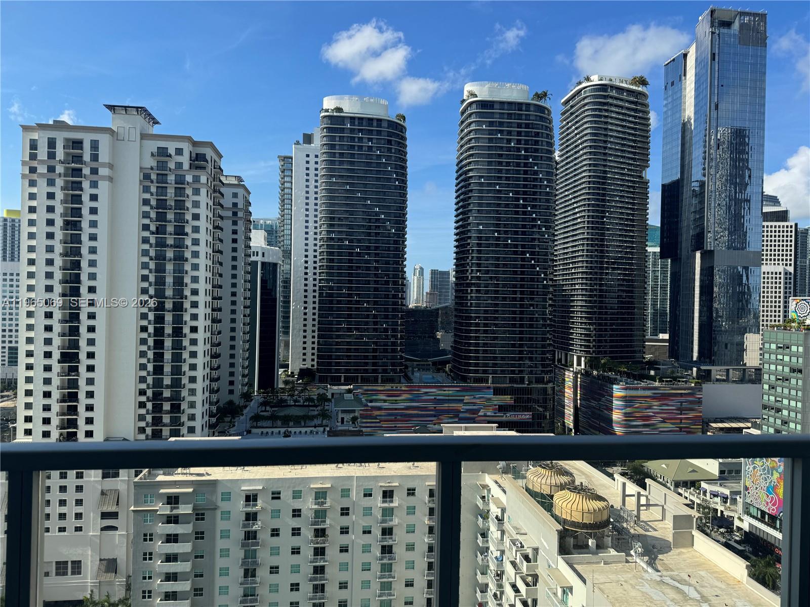 1111 SW 1st Ave 2622-N