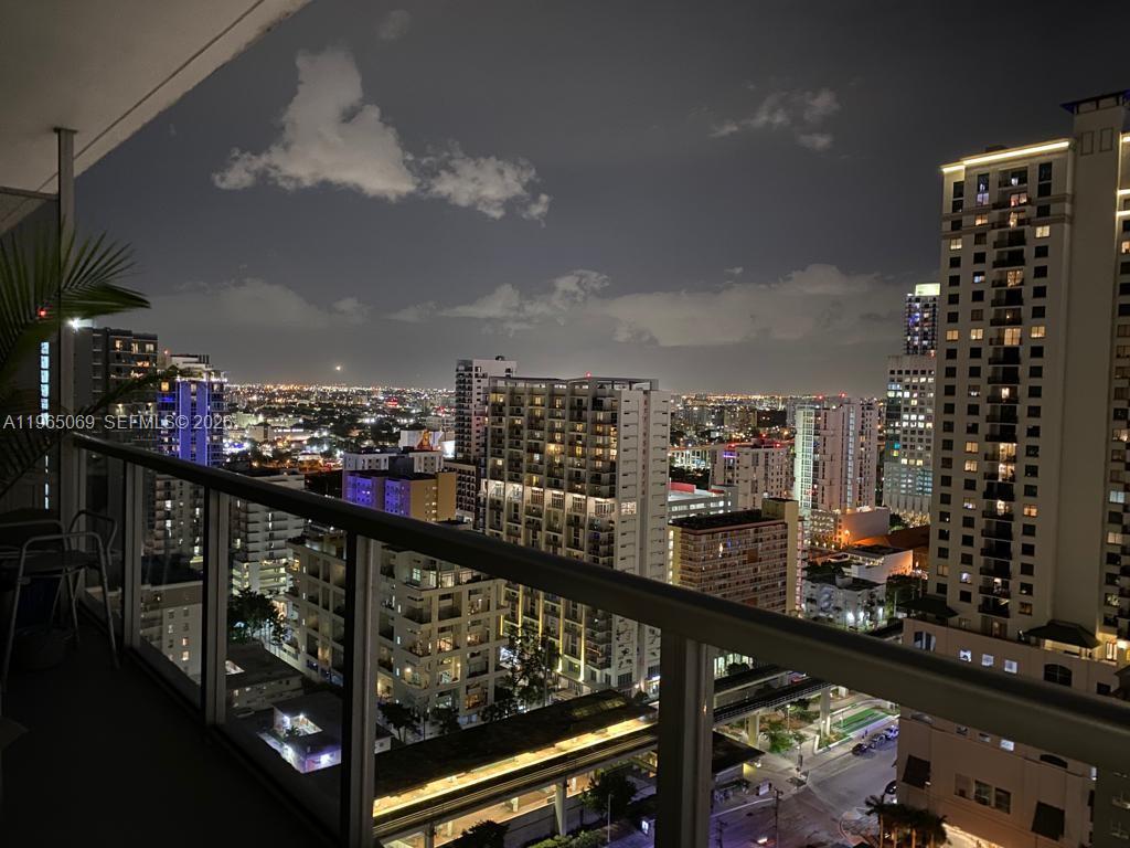 1111 SW 1st Ave 2622-N