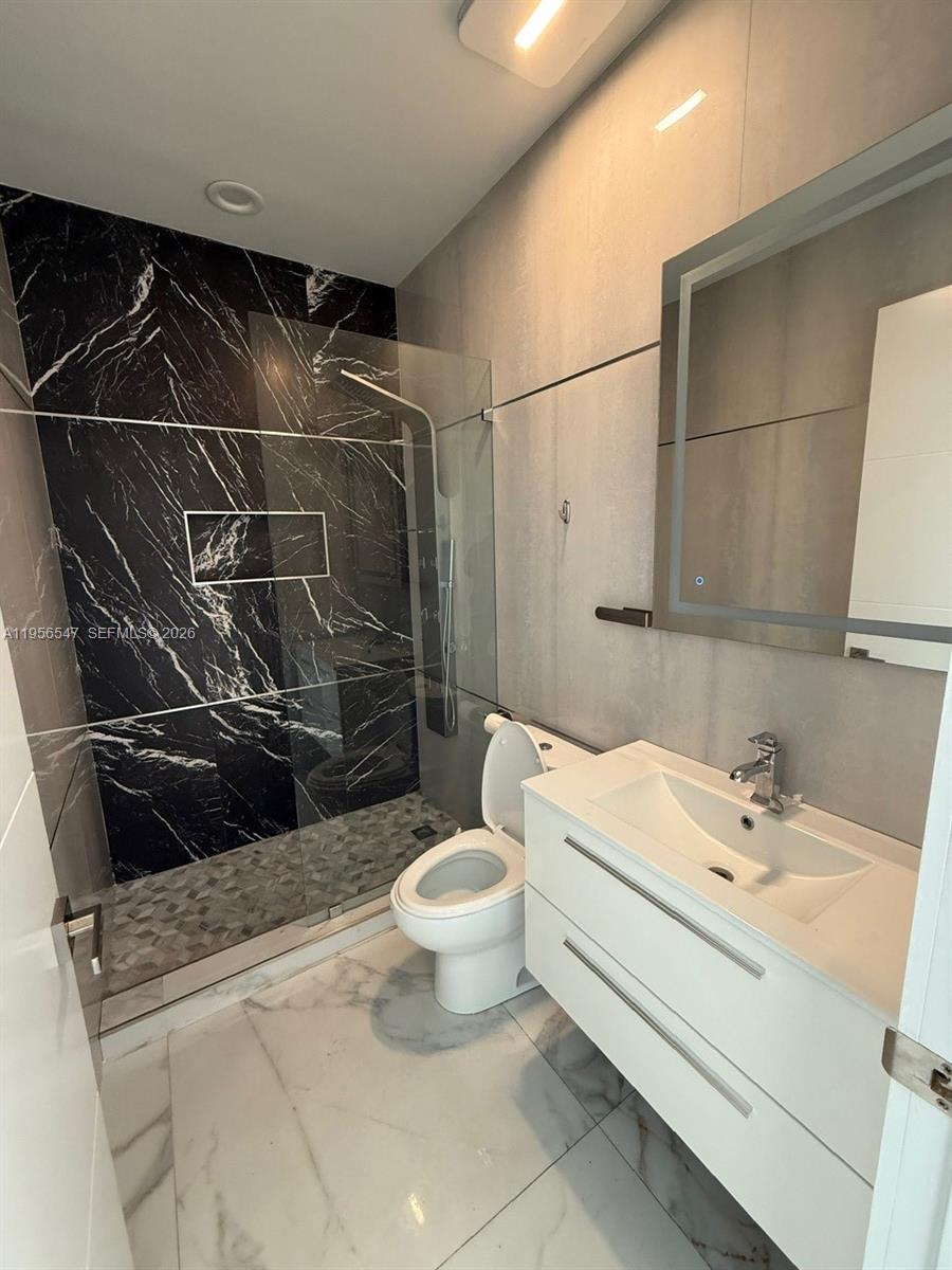 LINCOLN CITY SEC G - Residential