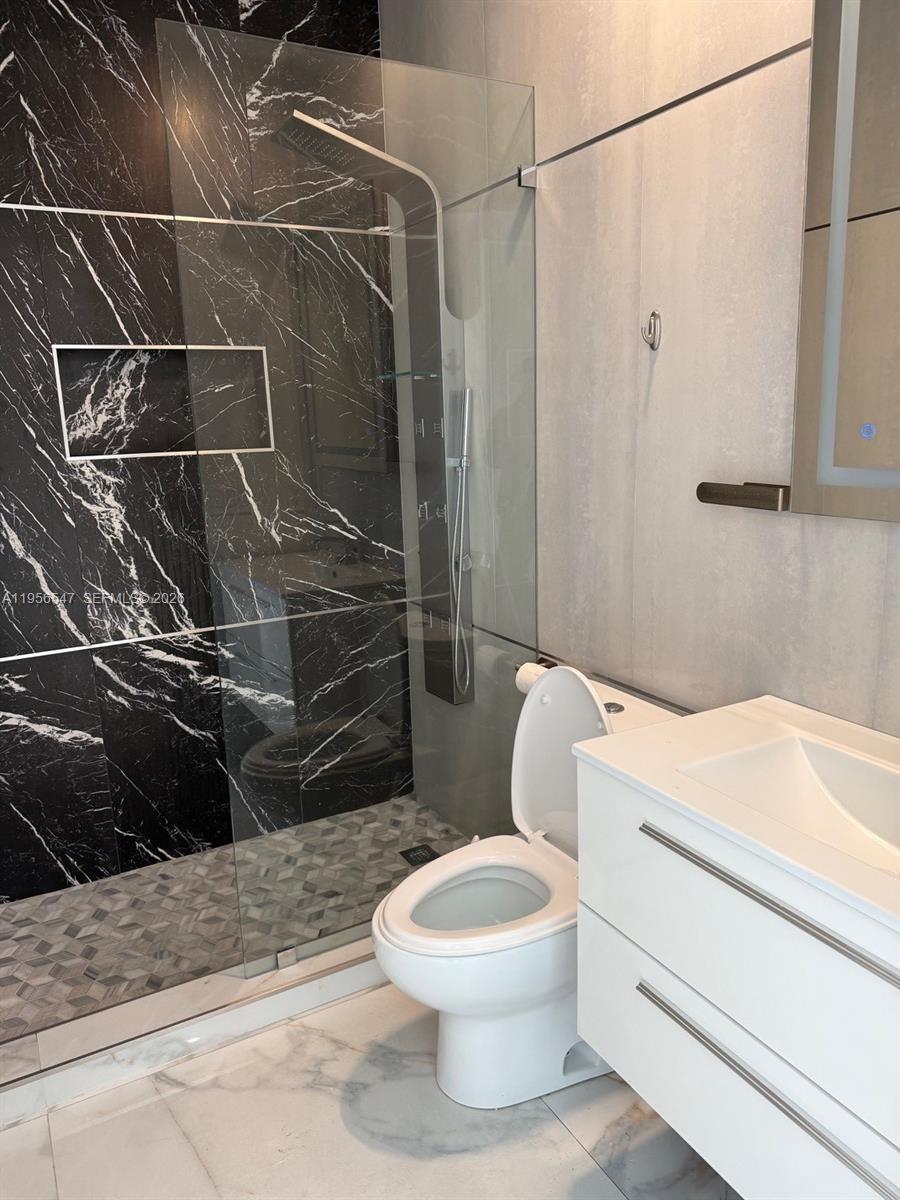 LINCOLN CITY SEC G - Residential