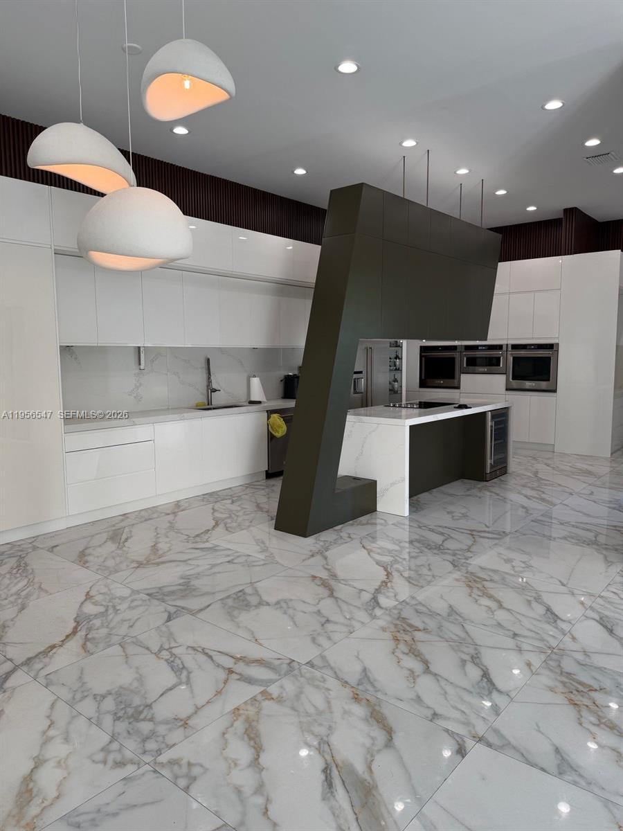 LINCOLN CITY SEC G - Residential