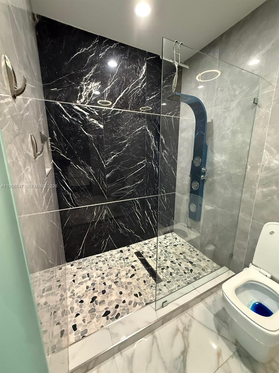 LINCOLN CITY SEC G - Residential