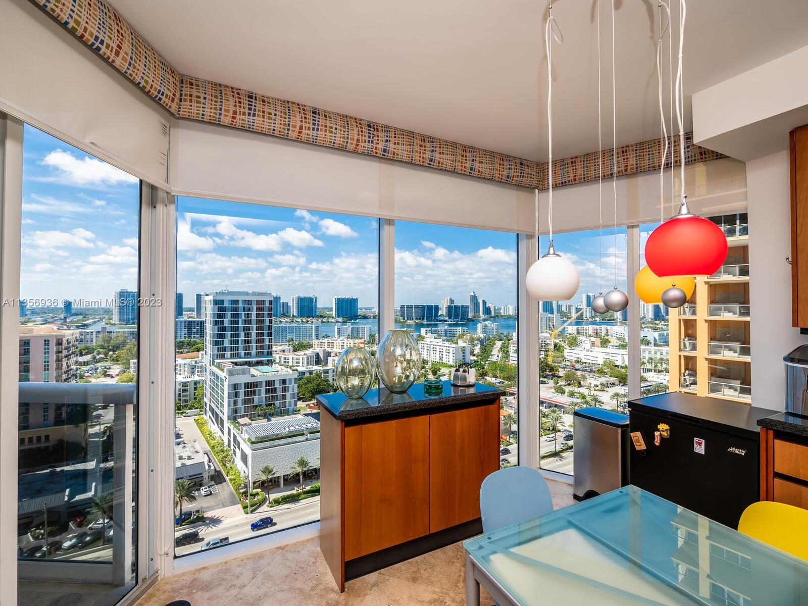 THE PINNACLE CONDO - Residential