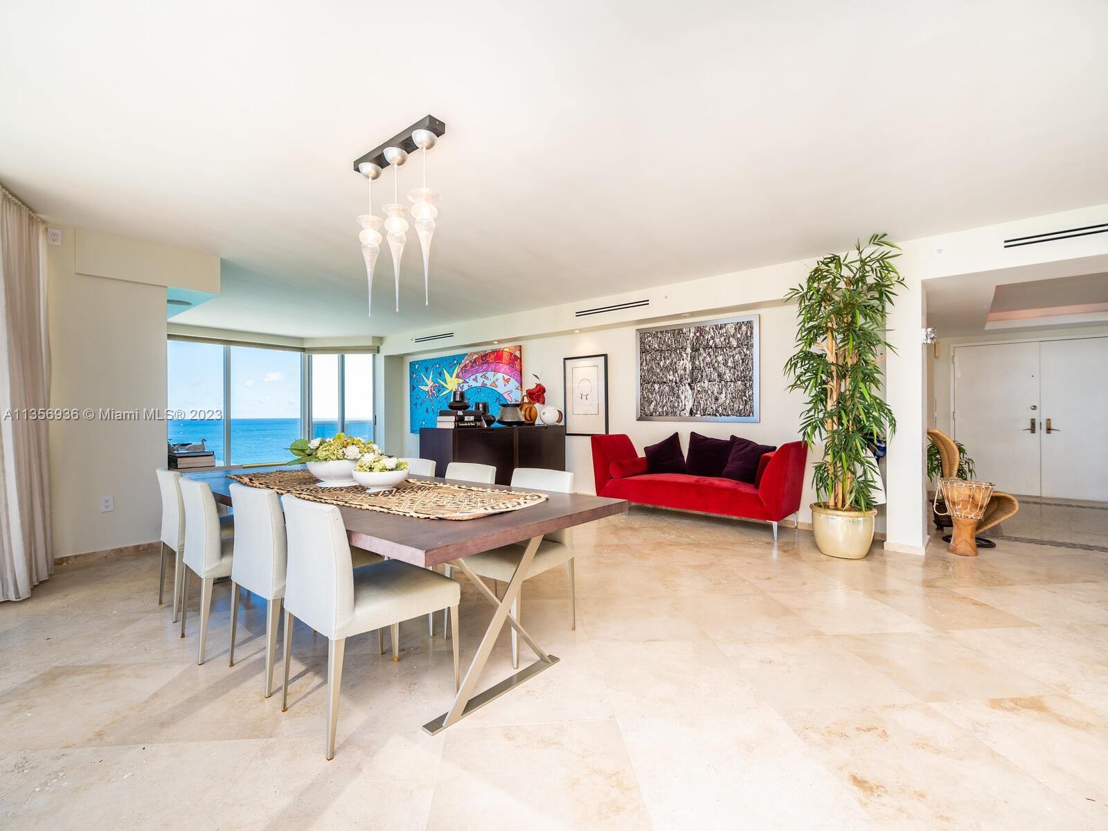 THE PINNACLE CONDO - Residential