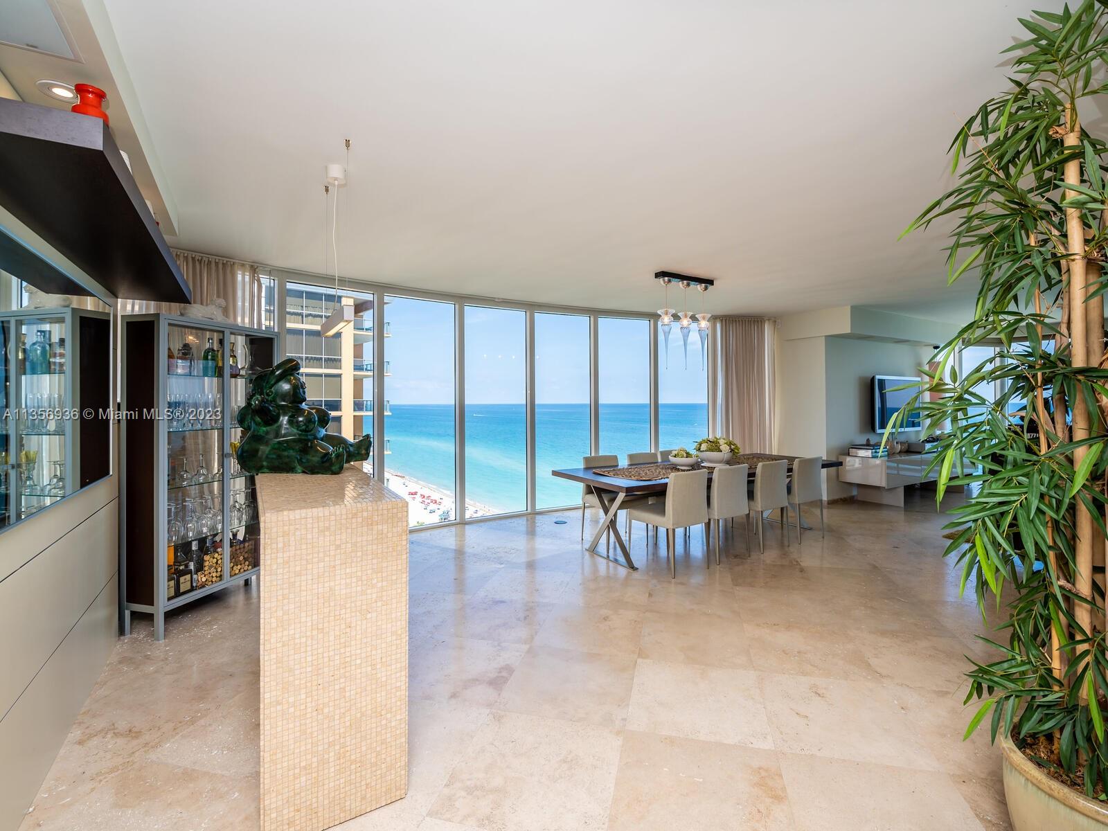 THE PINNACLE CONDO - Residential