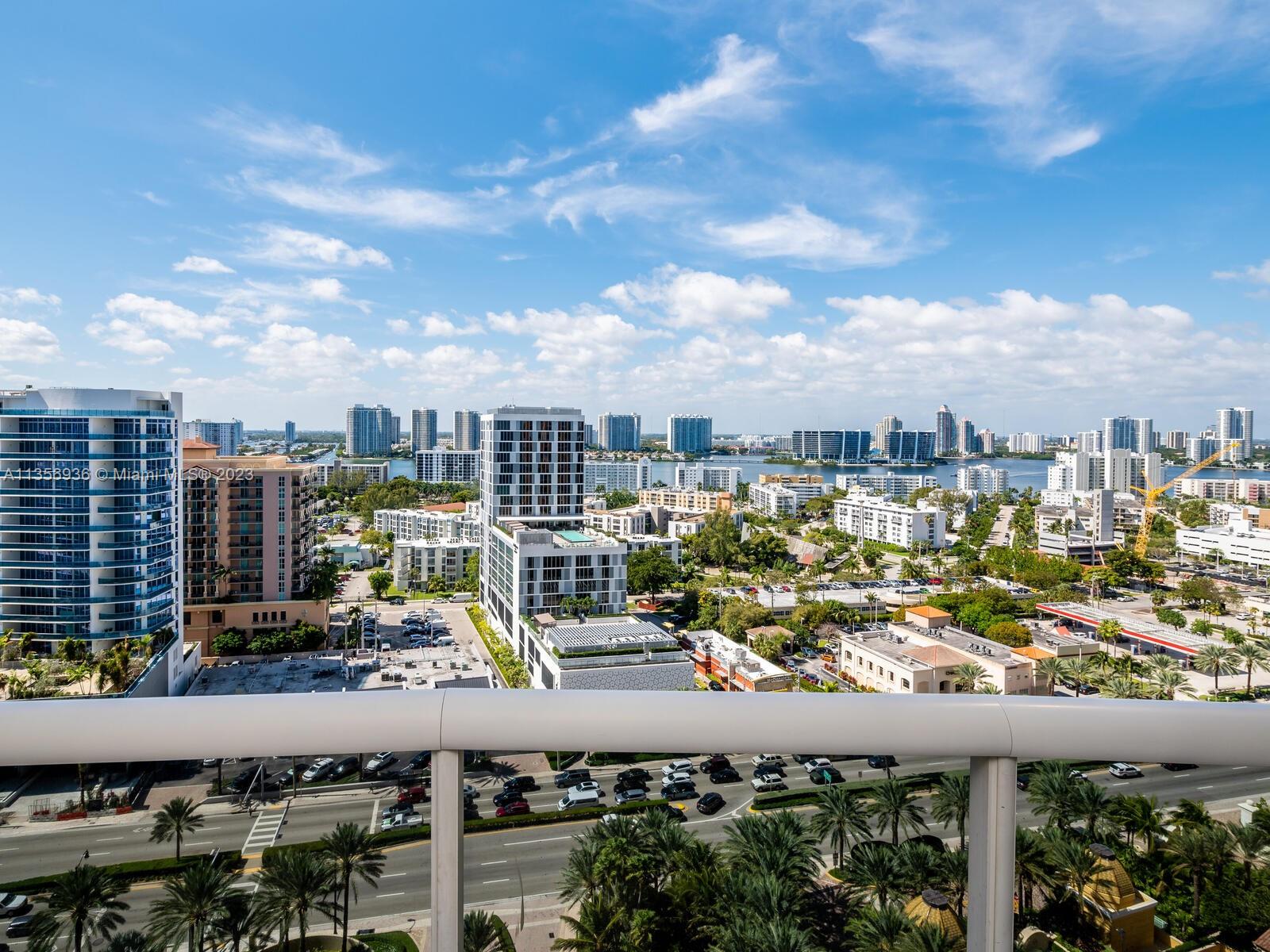 THE PINNACLE CONDO - Residential