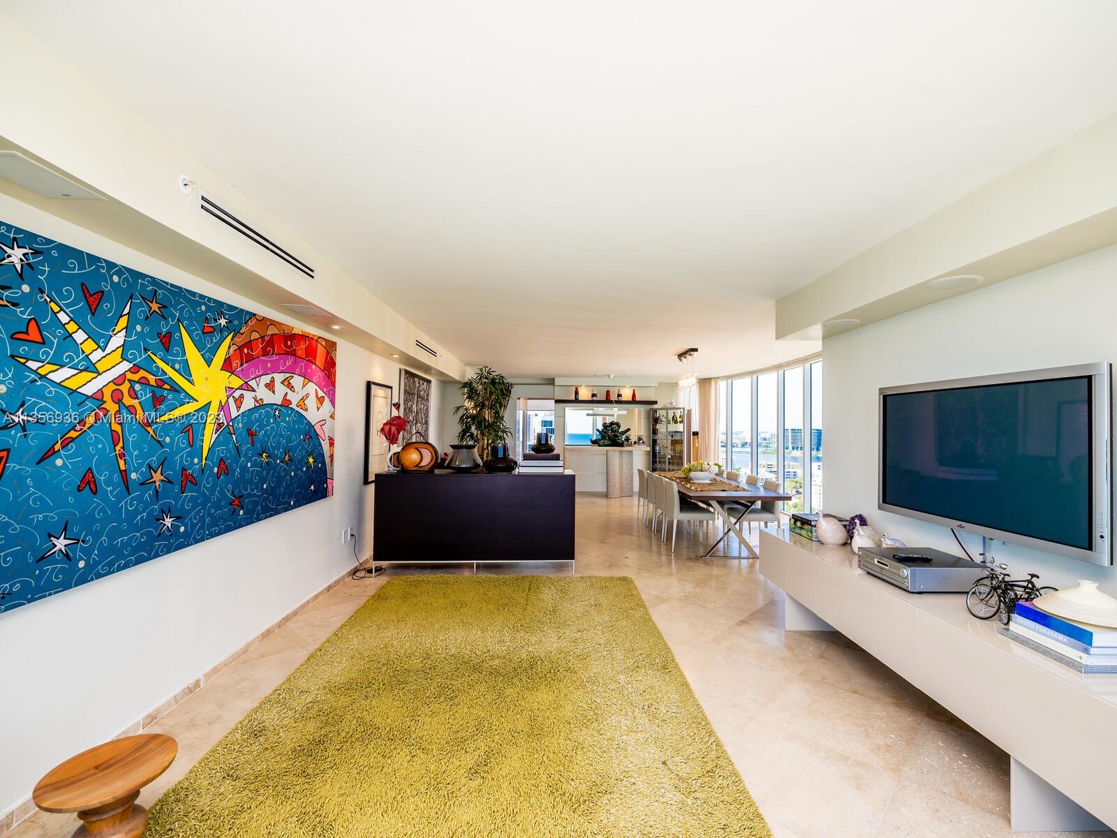 THE PINNACLE CONDO - Residential