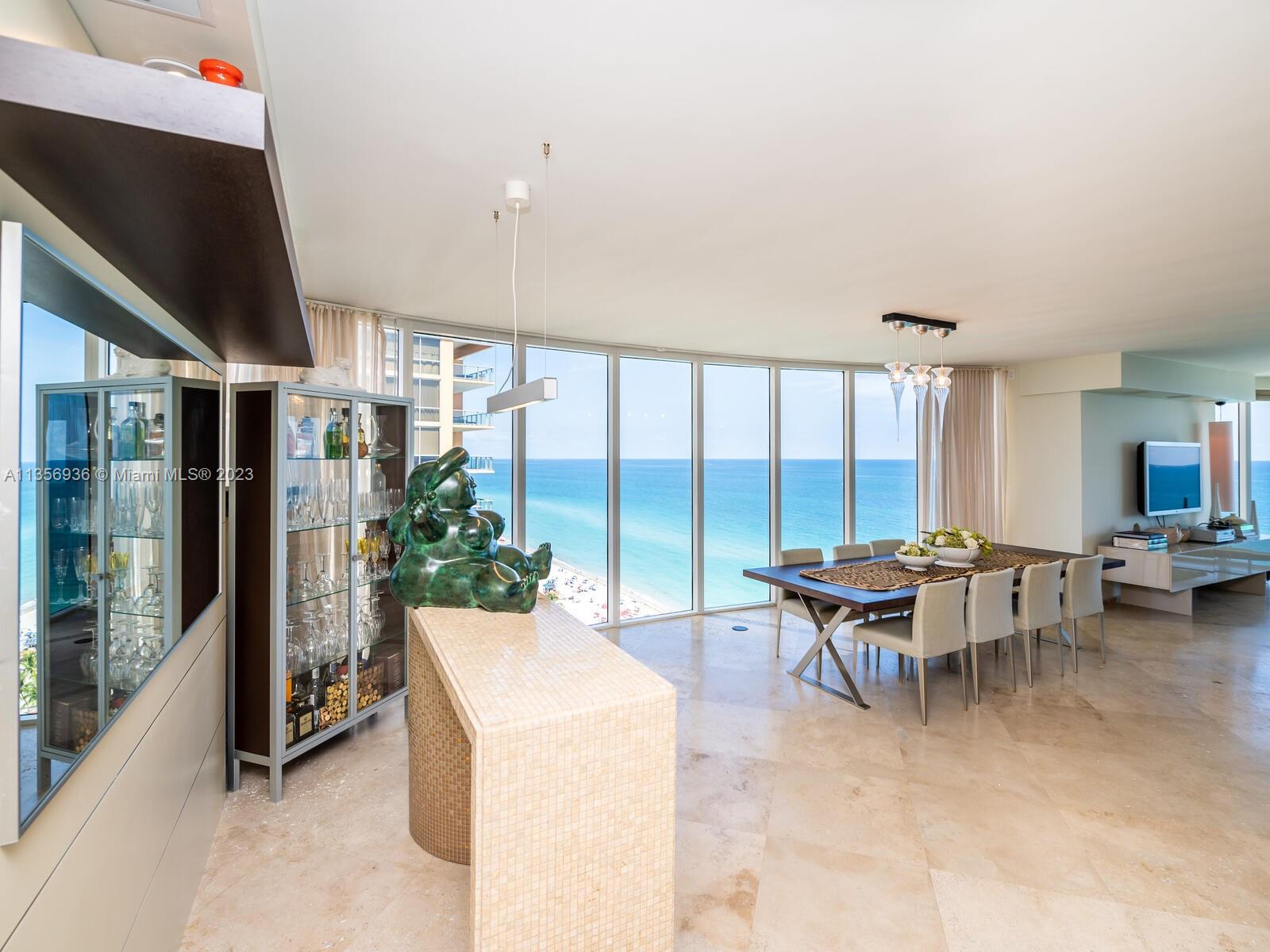 THE PINNACLE CONDO - Residential