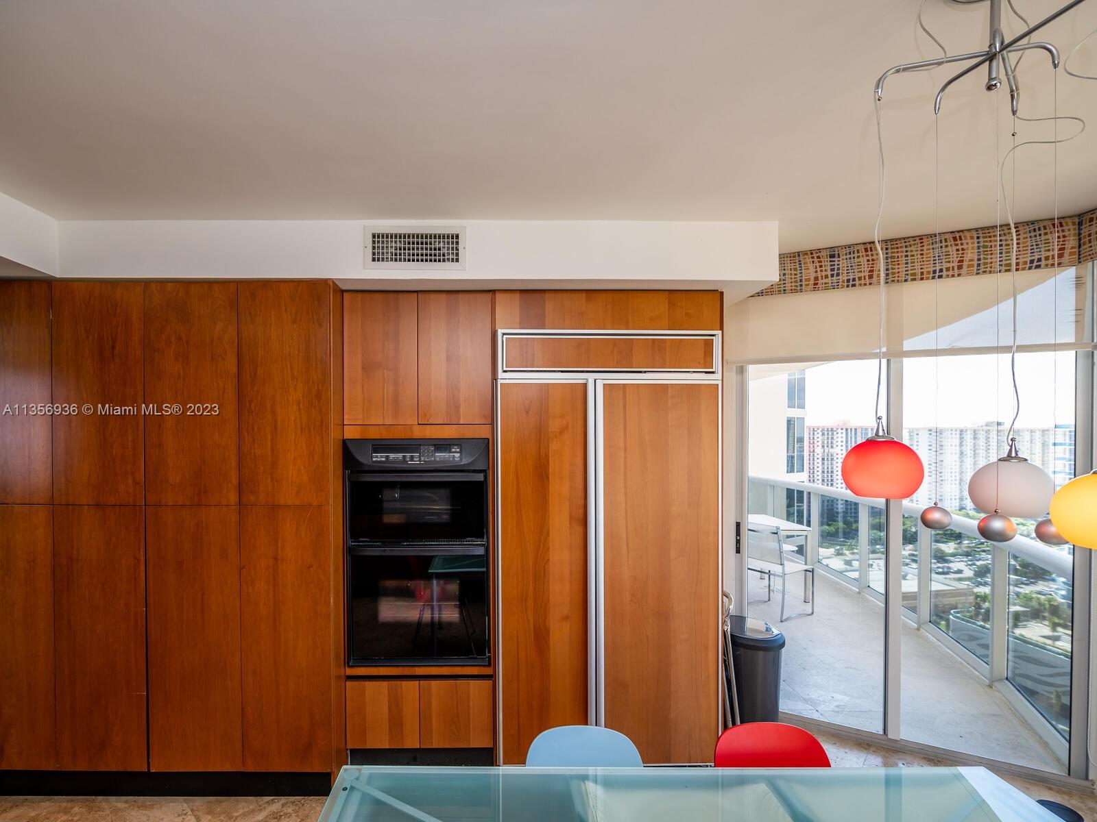 THE PINNACLE CONDO - Residential