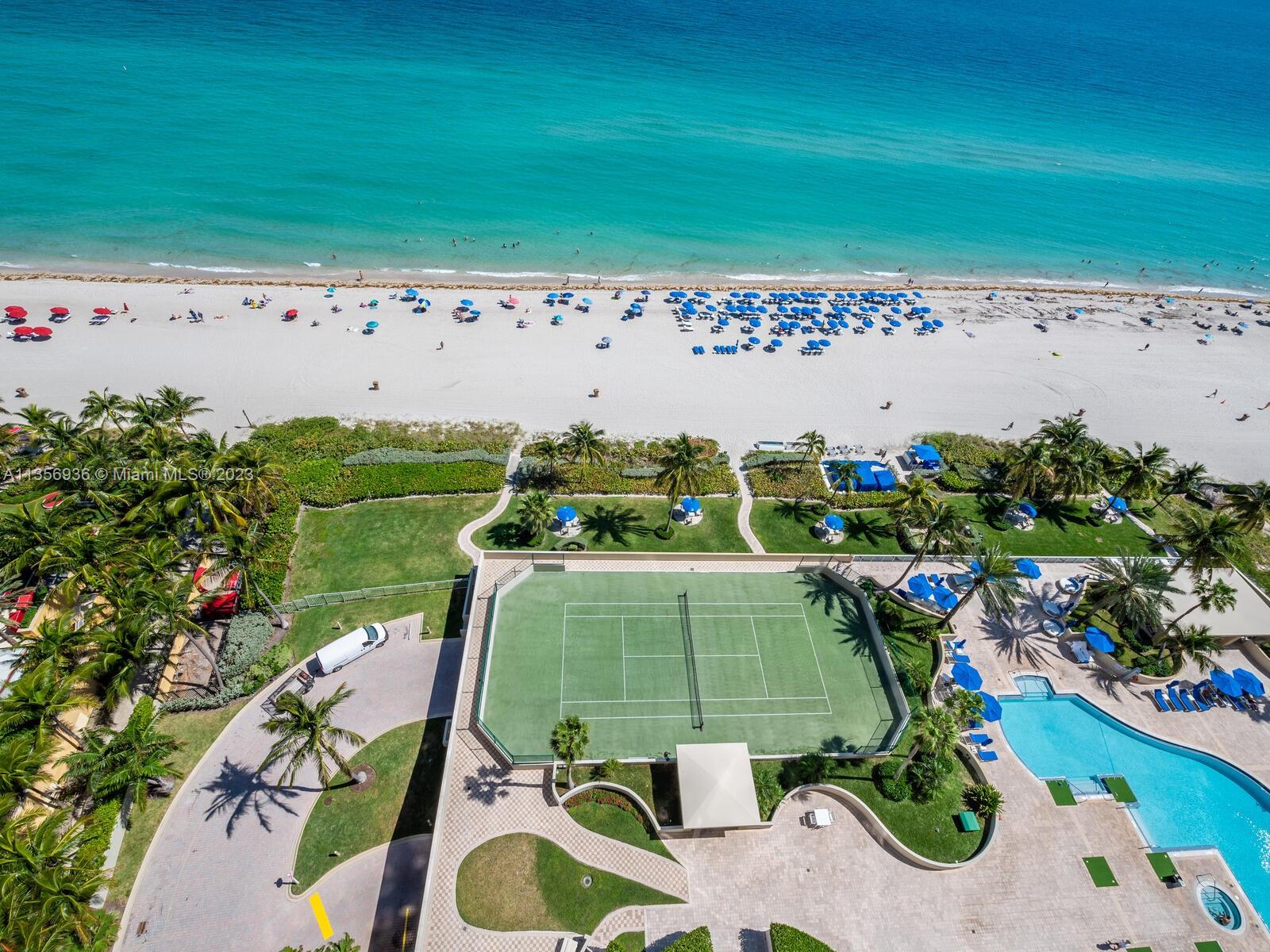 THE PINNACLE CONDO - Residential