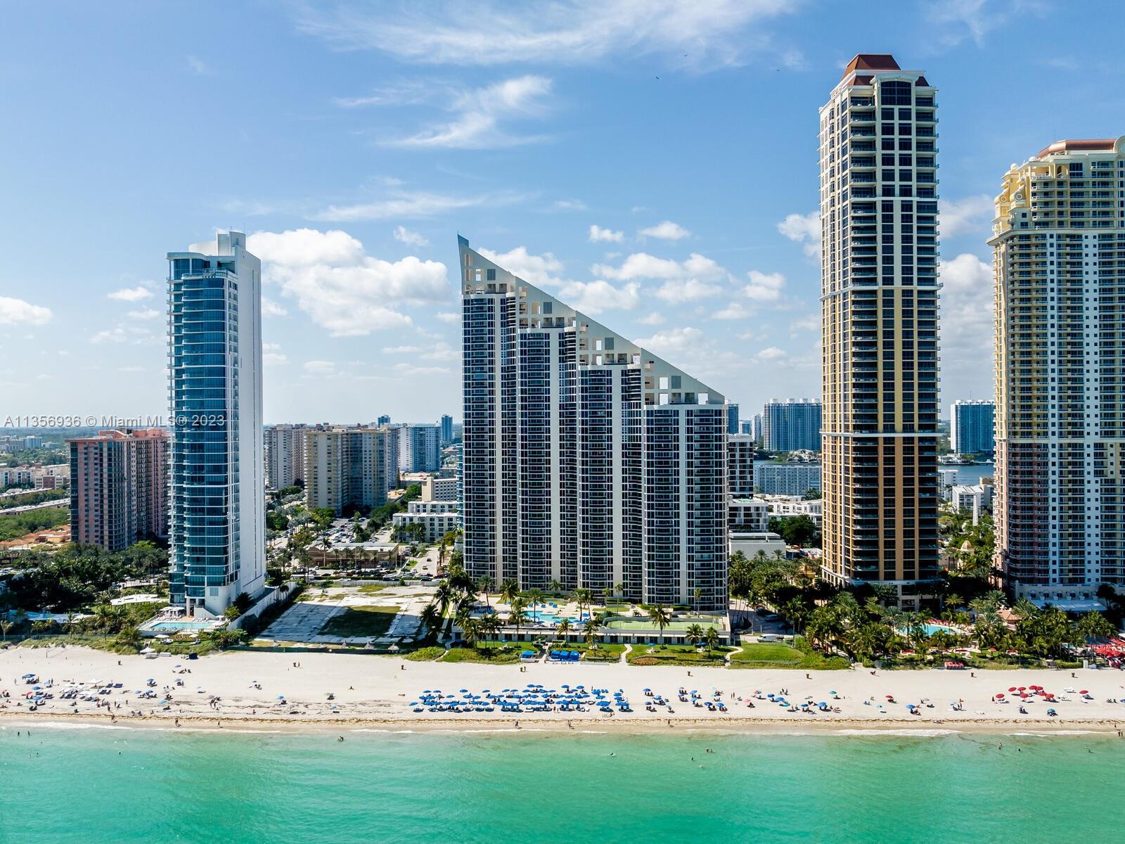 THE PINNACLE CONDO - Residential