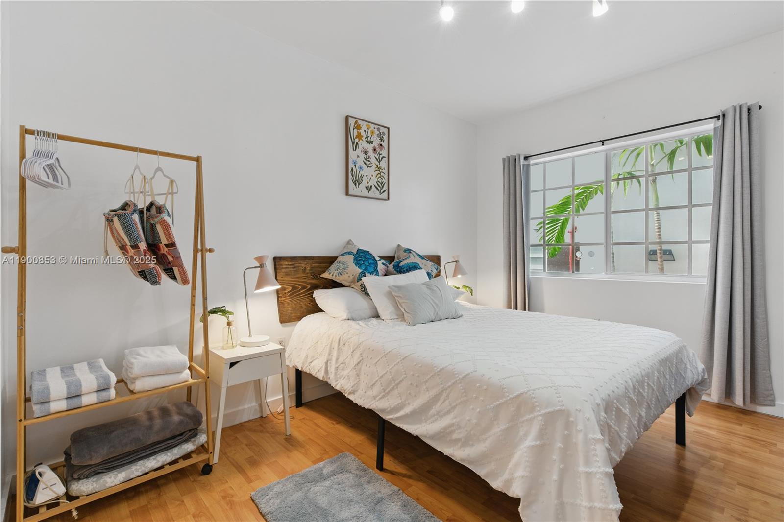 DOMICILE LOFTS CONDO - Residential