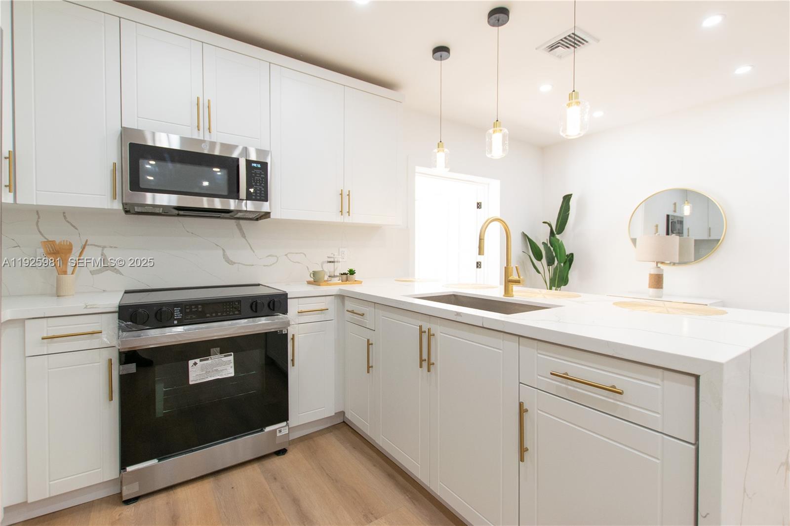 KIMBERLY VILLAGE SEC ONE - Residential