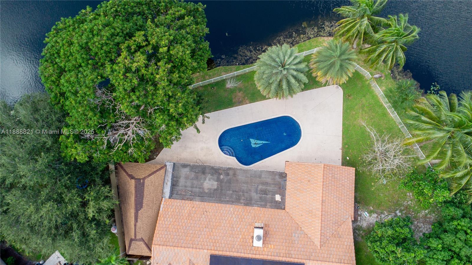 JACARANDA AREA 16A - Residential Lease
