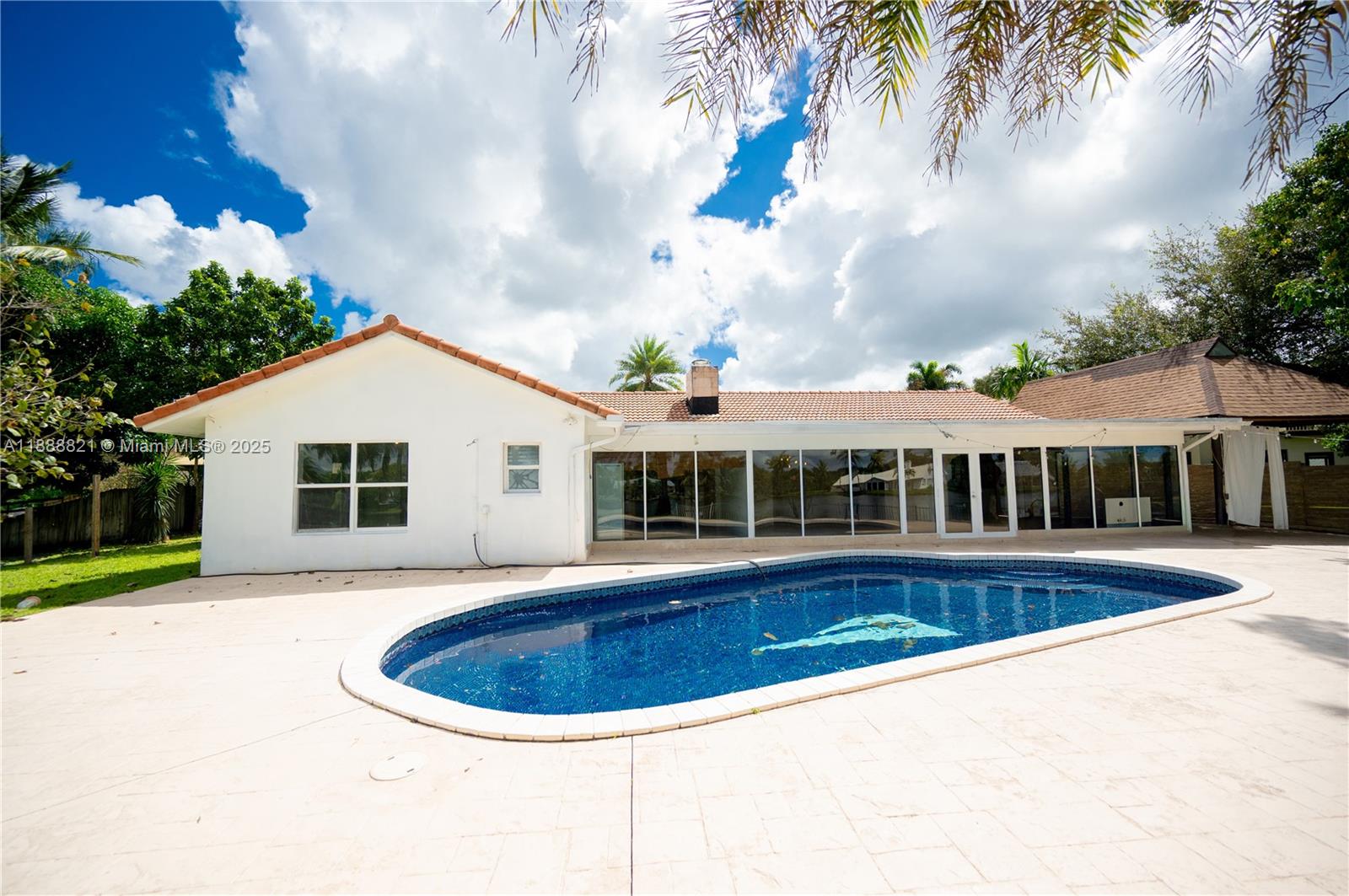 JACARANDA AREA 16A - Residential Lease