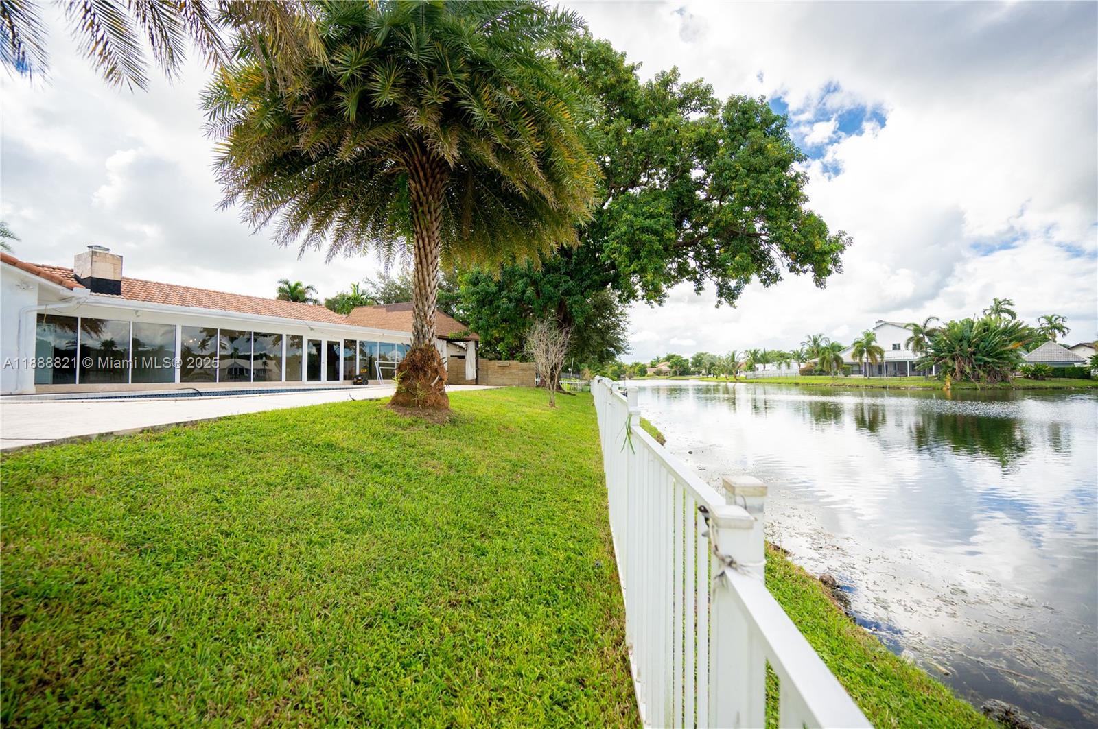 JACARANDA AREA 16A - Residential Lease