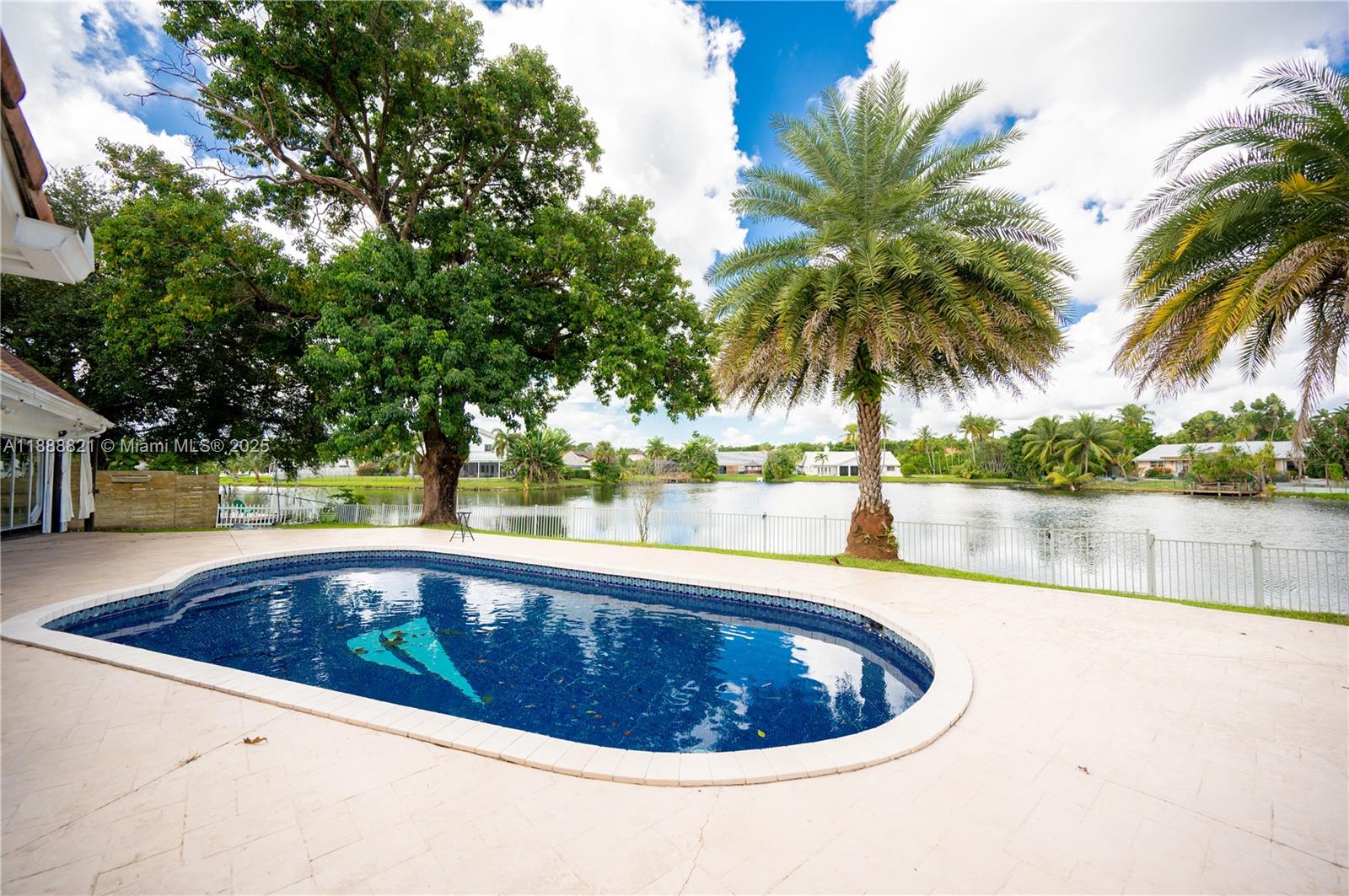 JACARANDA AREA 16A - Residential Lease