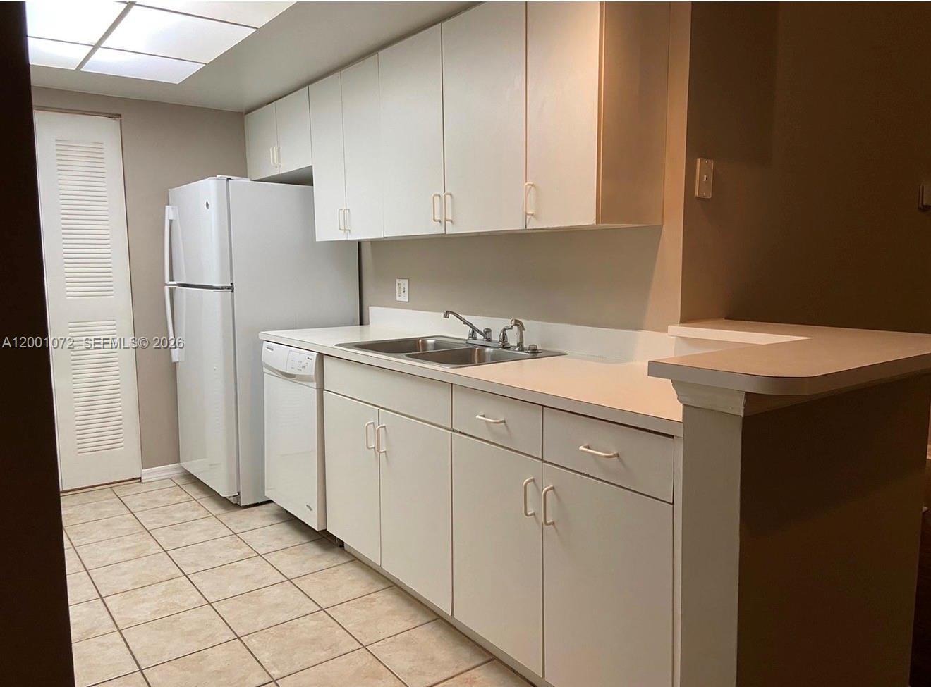 GRAND ISLES CONDO - Residential