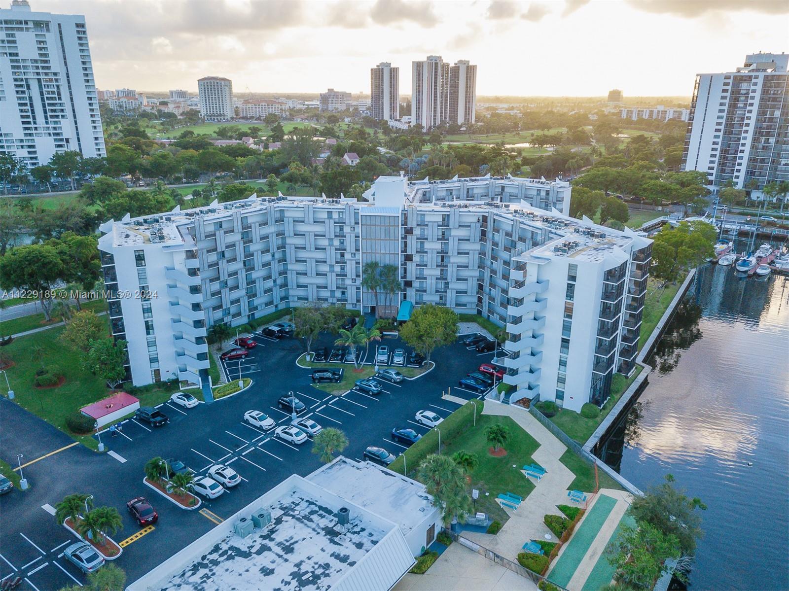 ENSENADA CONDO - Residential