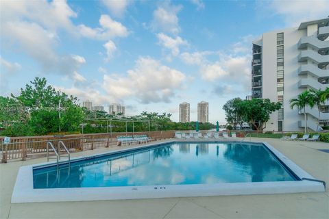 A home in Aventura