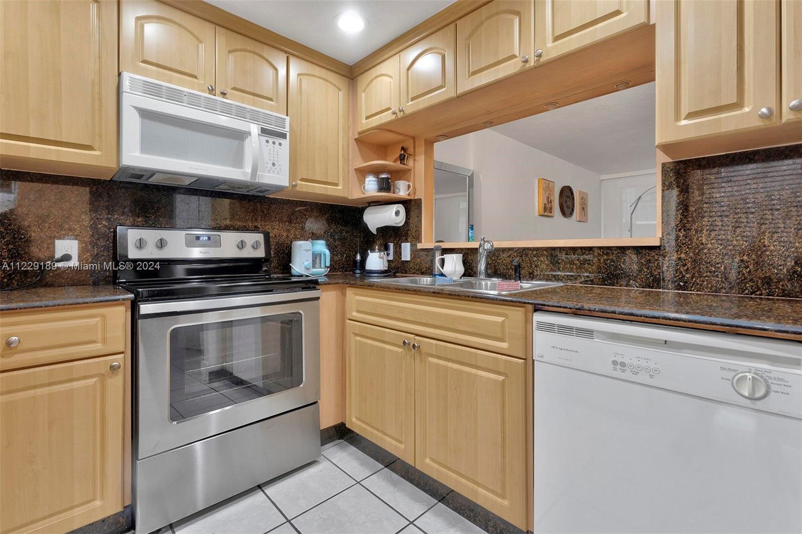 3401 N Country Club Dr 406