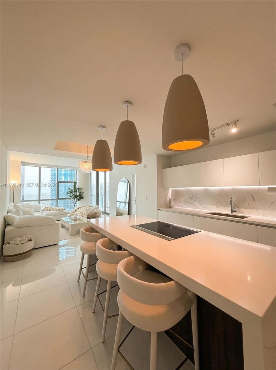 Fully furnished SPACIOUS 3 bed 4 bath and a den apartment with your own private foyer! this building offers world class amenities including: tennis courts, basketball court, racketball court, boxing gym, fitness gym, spa, sauna, steam room, hot tubs, 5 swimming pools, observatory deck, rooftop pool and more!