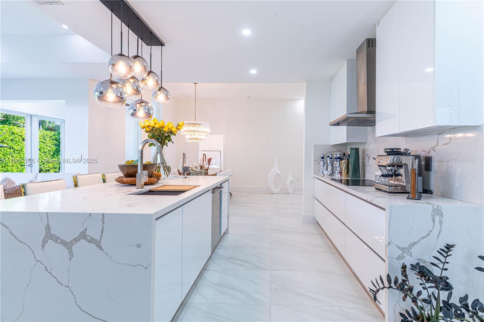 FLORENCIA ESTATES - Residential