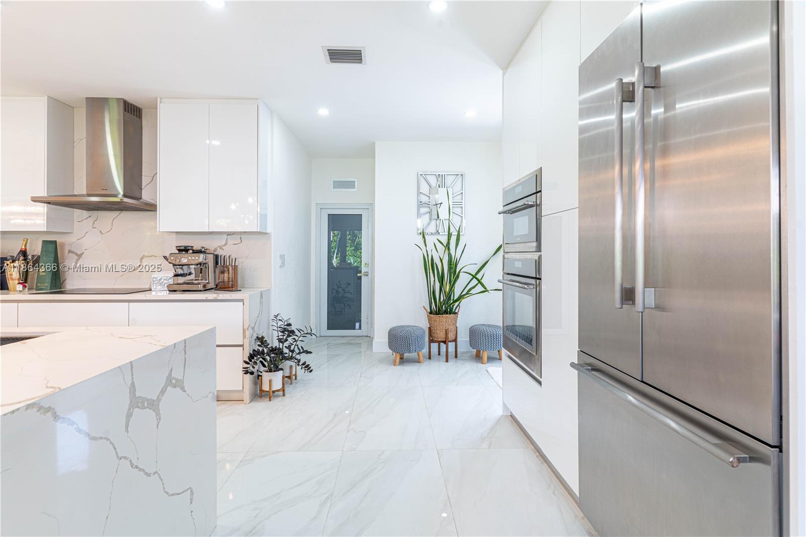 FLORENCIA ESTATES - Residential