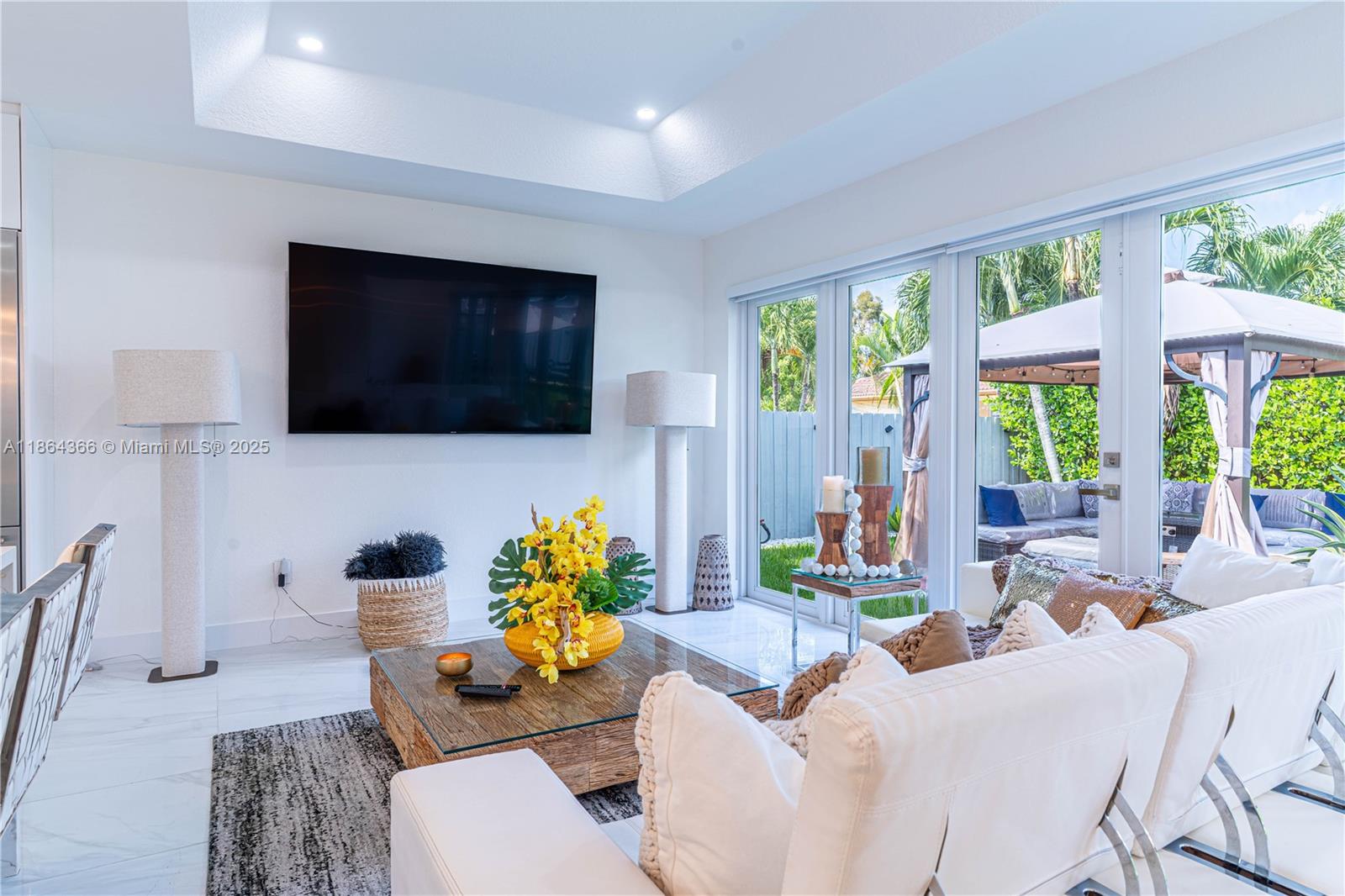 FLORENCIA ESTATES - Residential