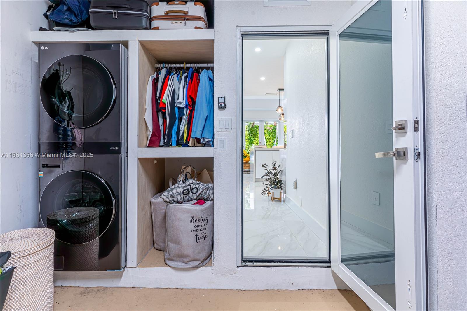 FLORENCIA ESTATES - Residential