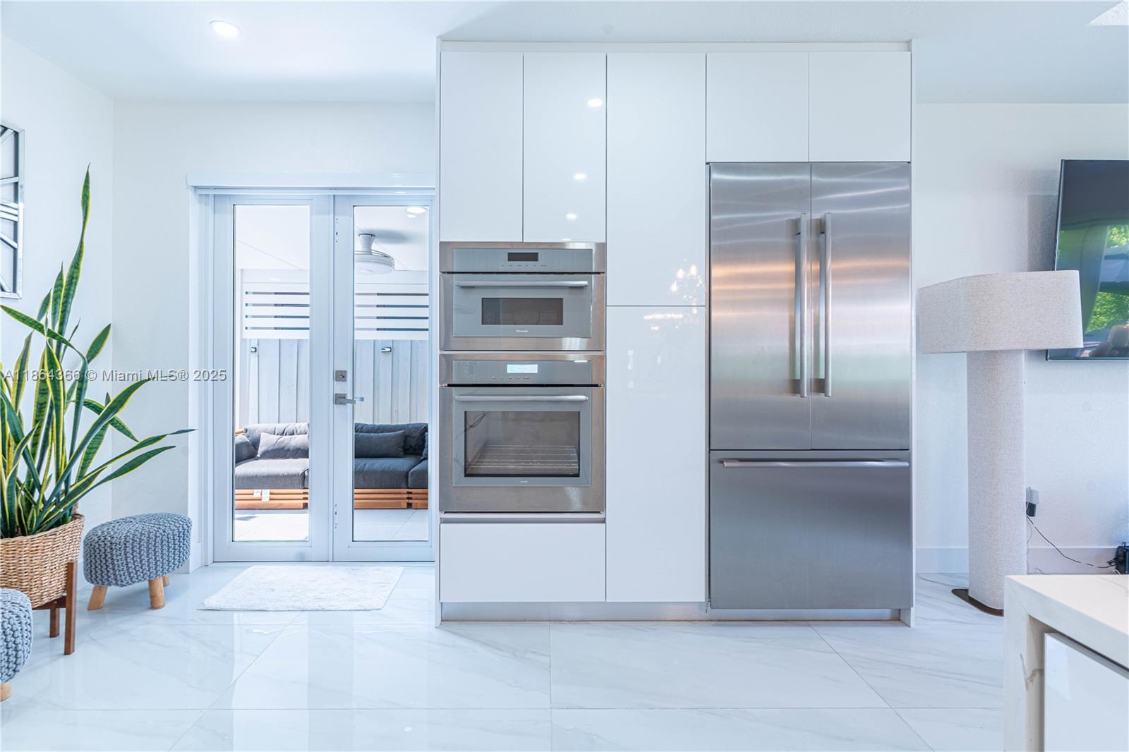 FLORENCIA ESTATES - Residential