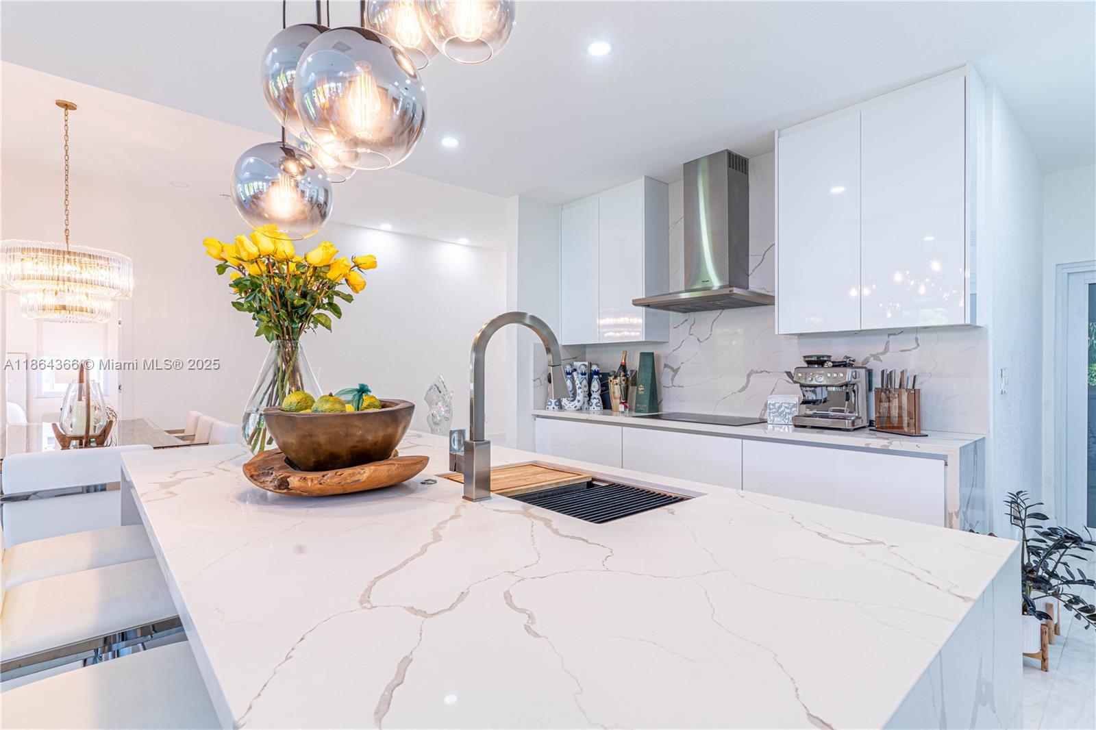 FLORENCIA ESTATES - Residential