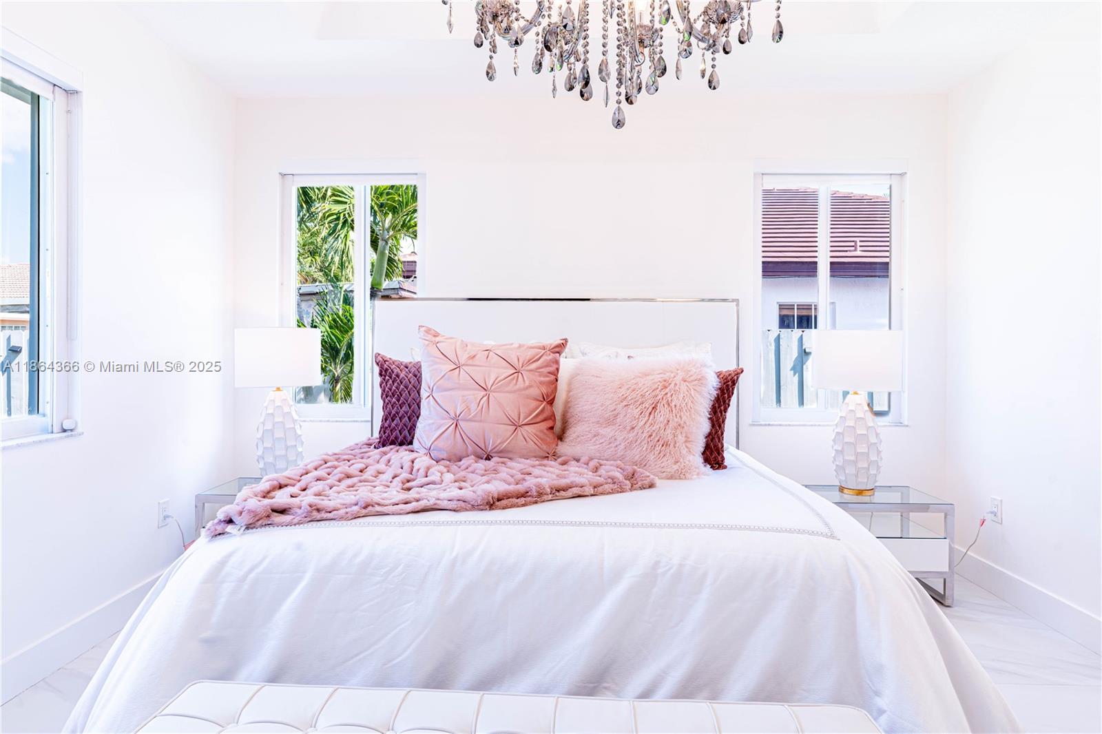 FLORENCIA ESTATES - Residential