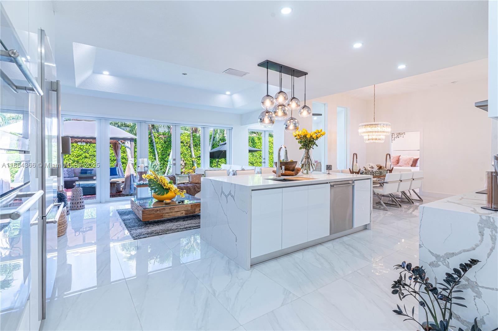 FLORENCIA ESTATES - Residential