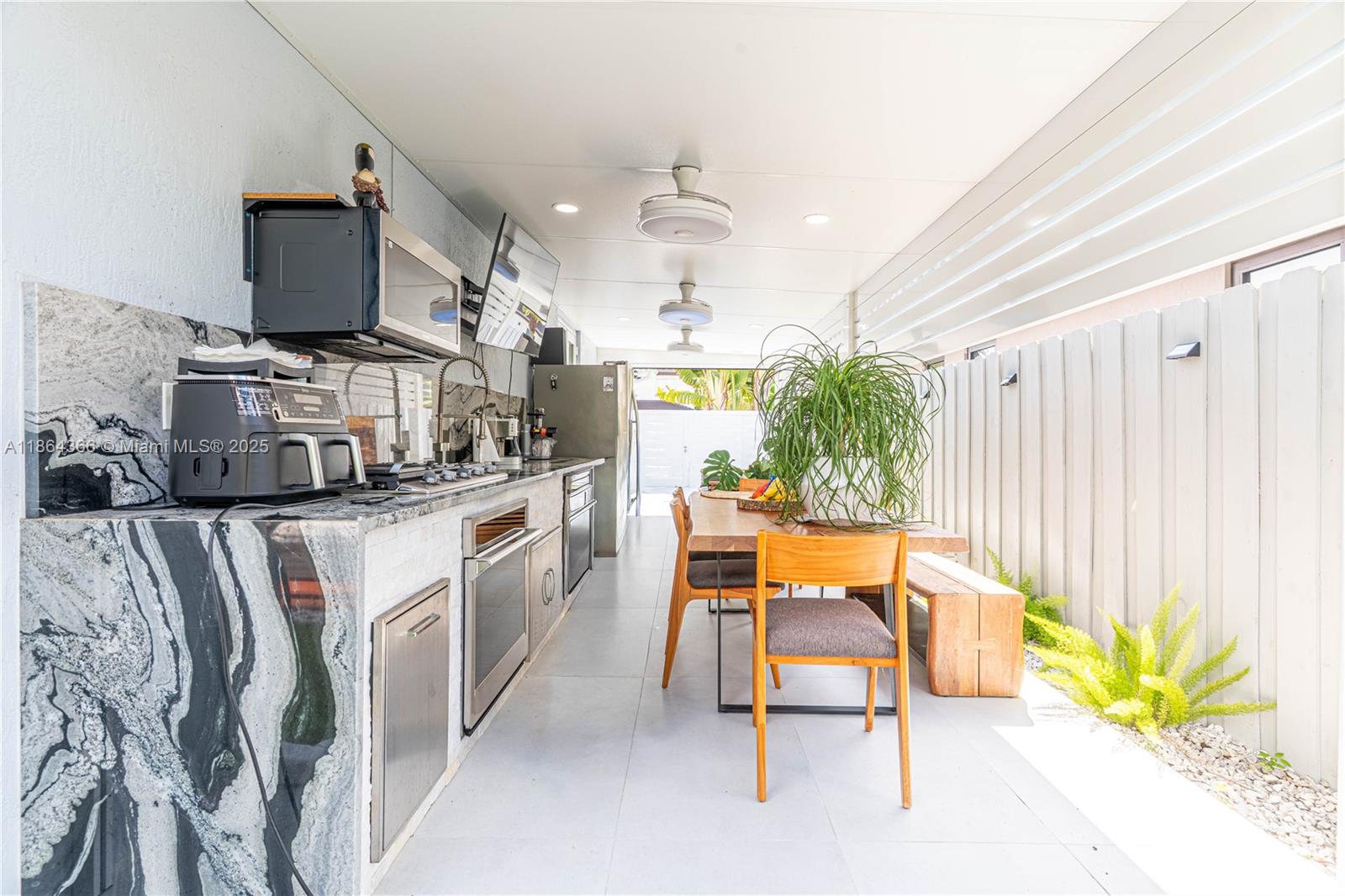 FLORENCIA ESTATES - Residential