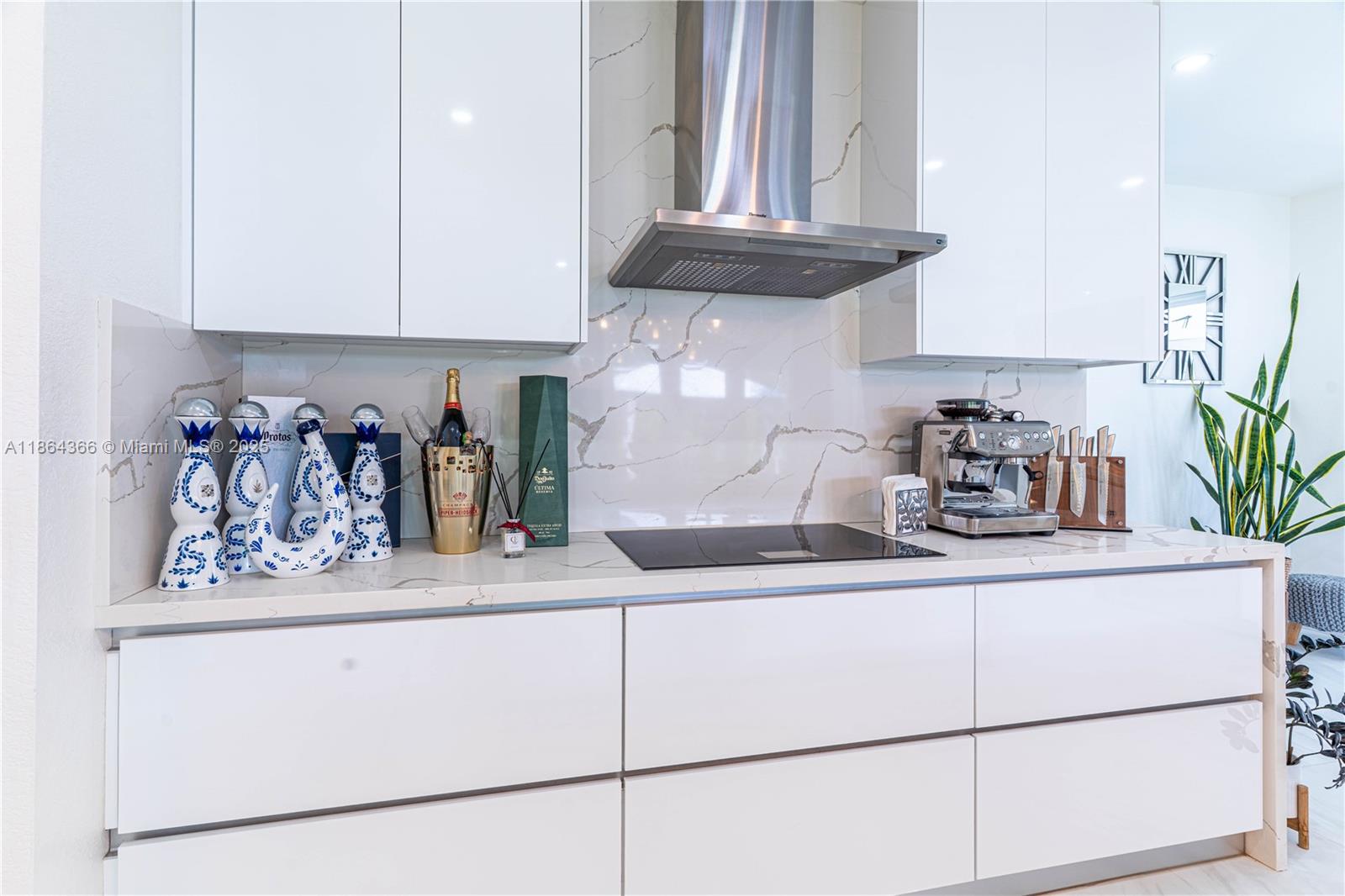 FLORENCIA ESTATES - Residential