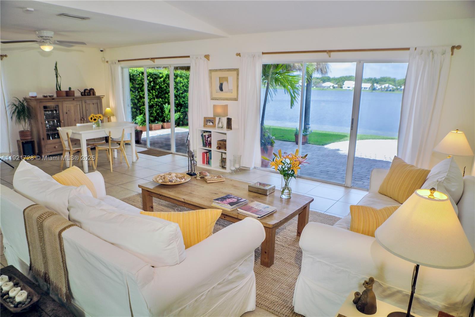 LAKES BY THE BAY SEC 10 - Residential