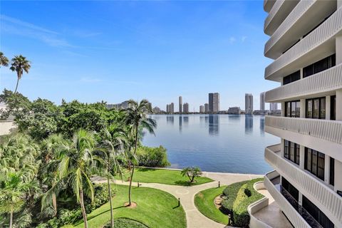 A home in Aventura