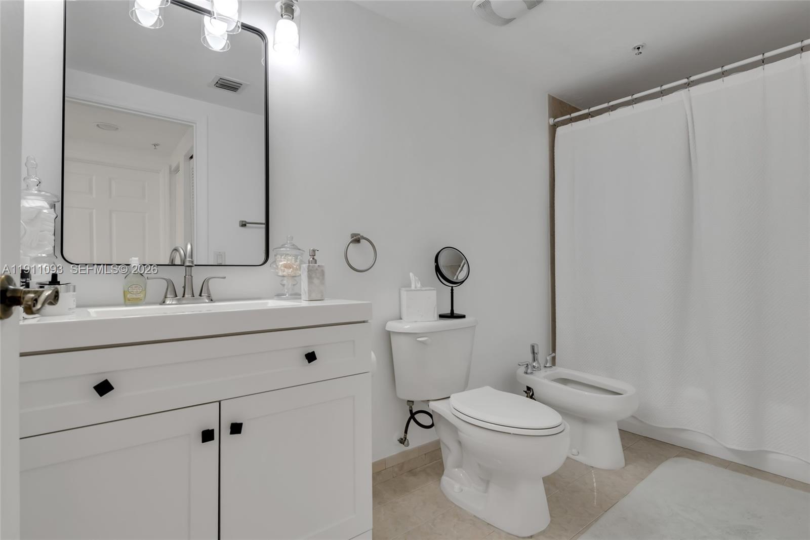 KEYSTONE PARK CONDO - Residential