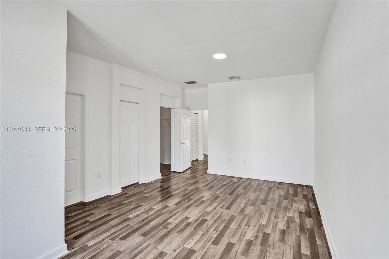 RESERVE AT DORAL WEST - Residential Lease