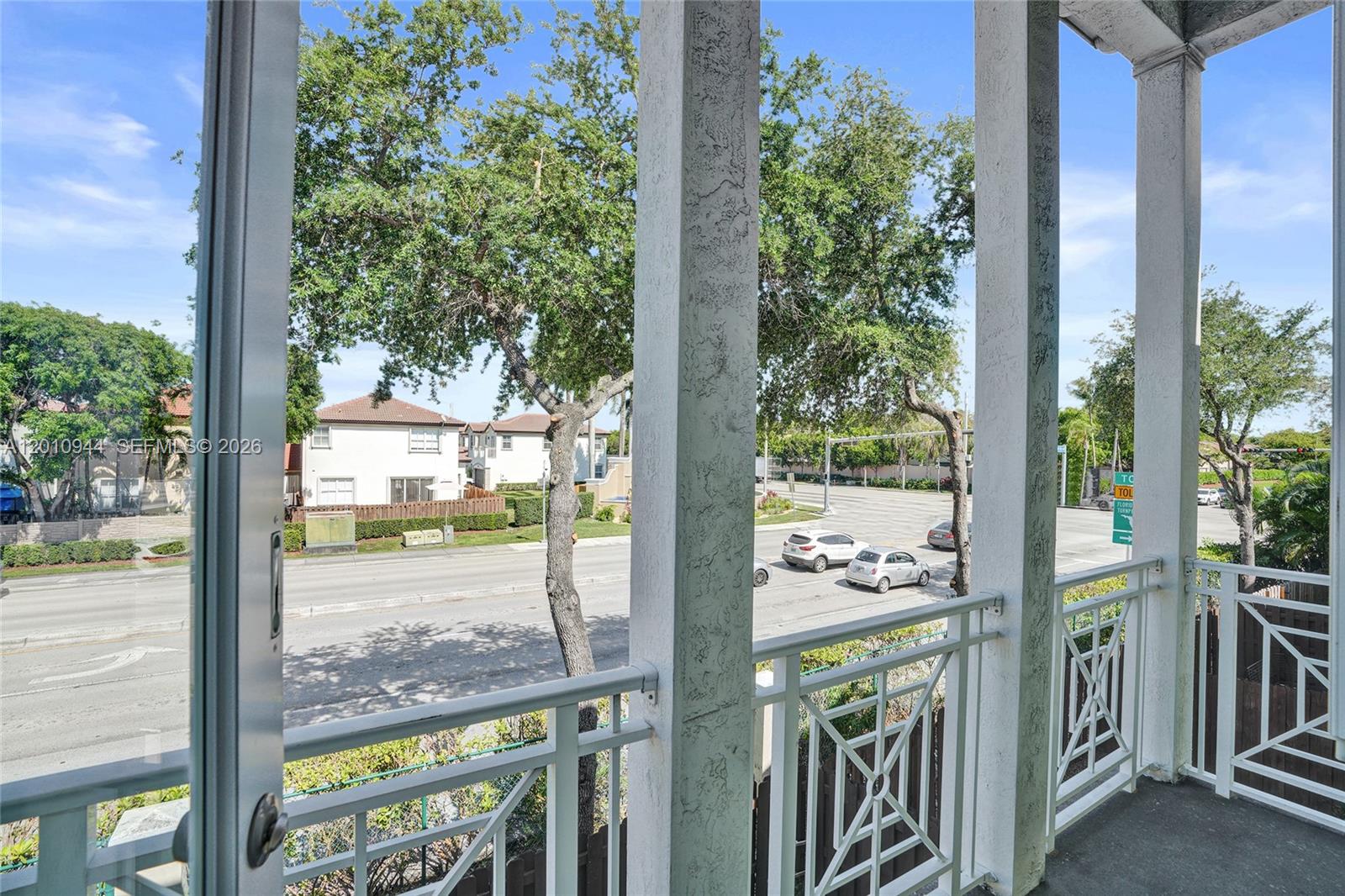 RESERVE AT DORAL WEST - Residential Lease