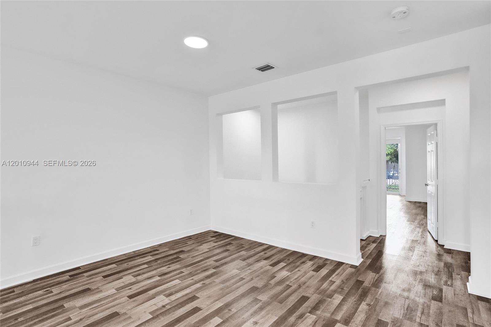 RESERVE AT DORAL WEST - Residential Lease