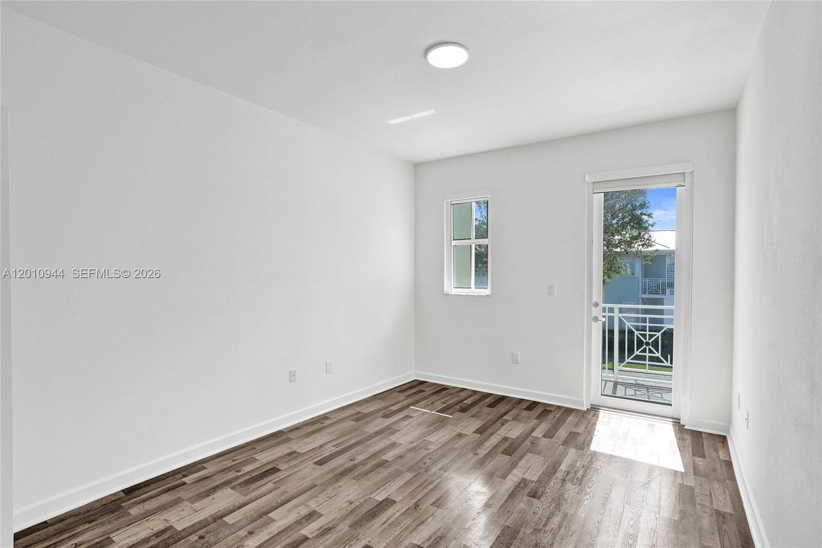 RESERVE AT DORAL WEST - Residential Lease