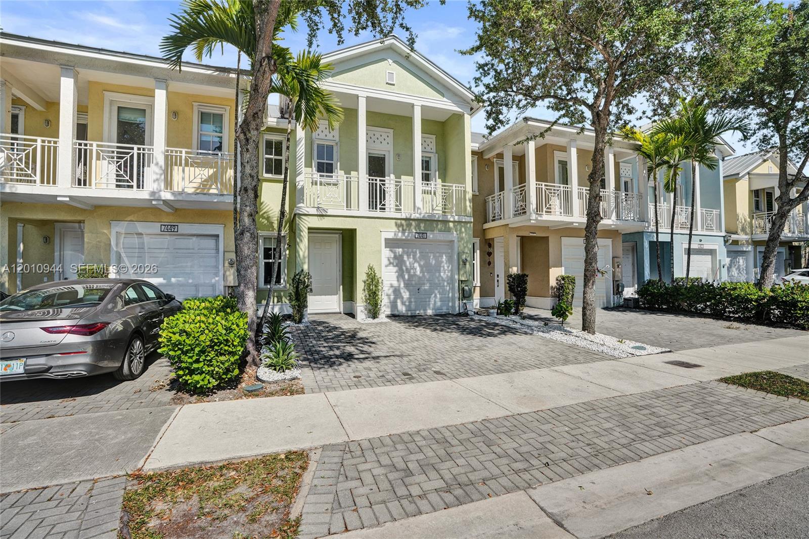 RESERVE AT DORAL WEST - Residential Lease