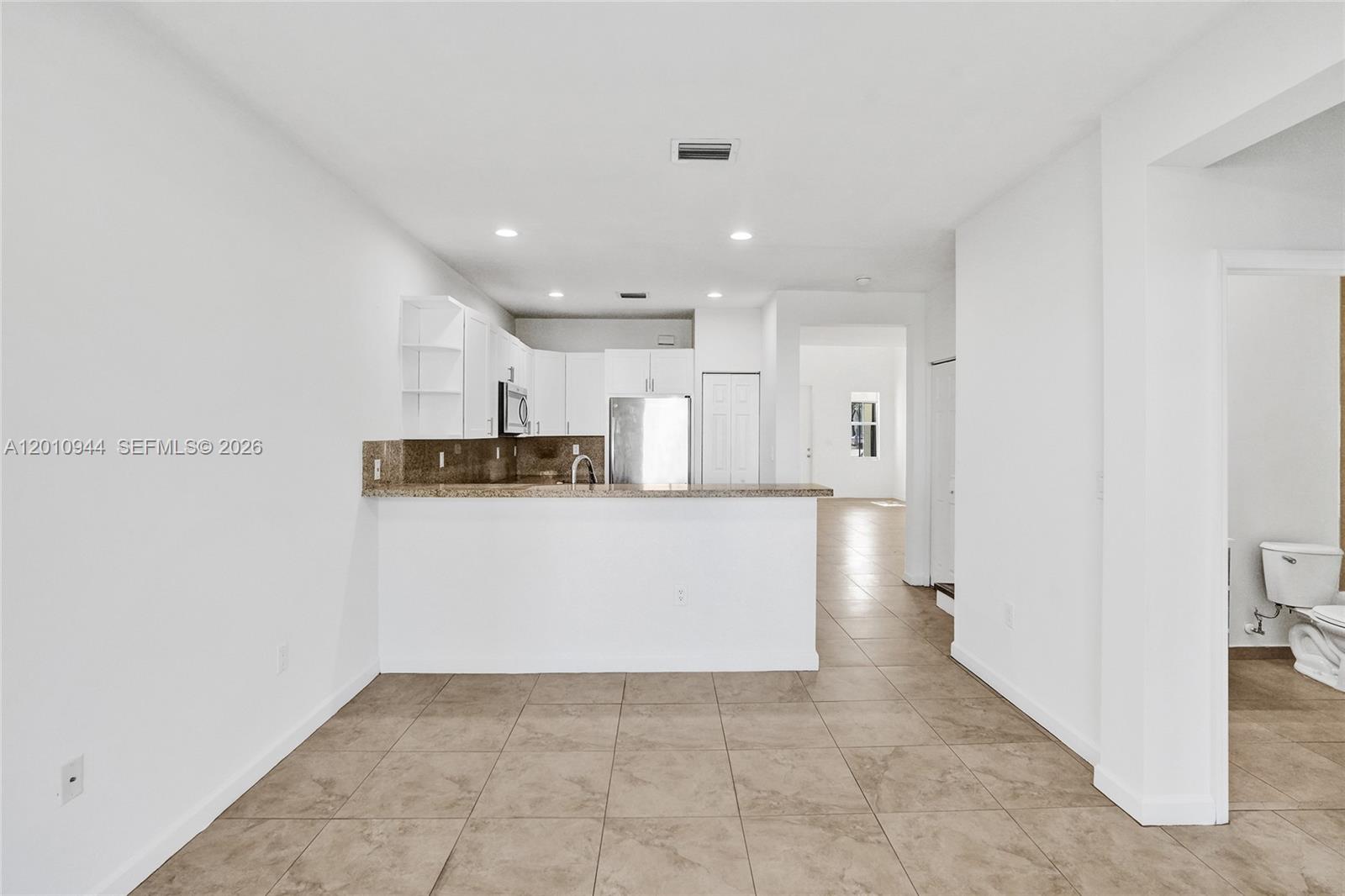 RESERVE AT DORAL WEST - Residential Lease