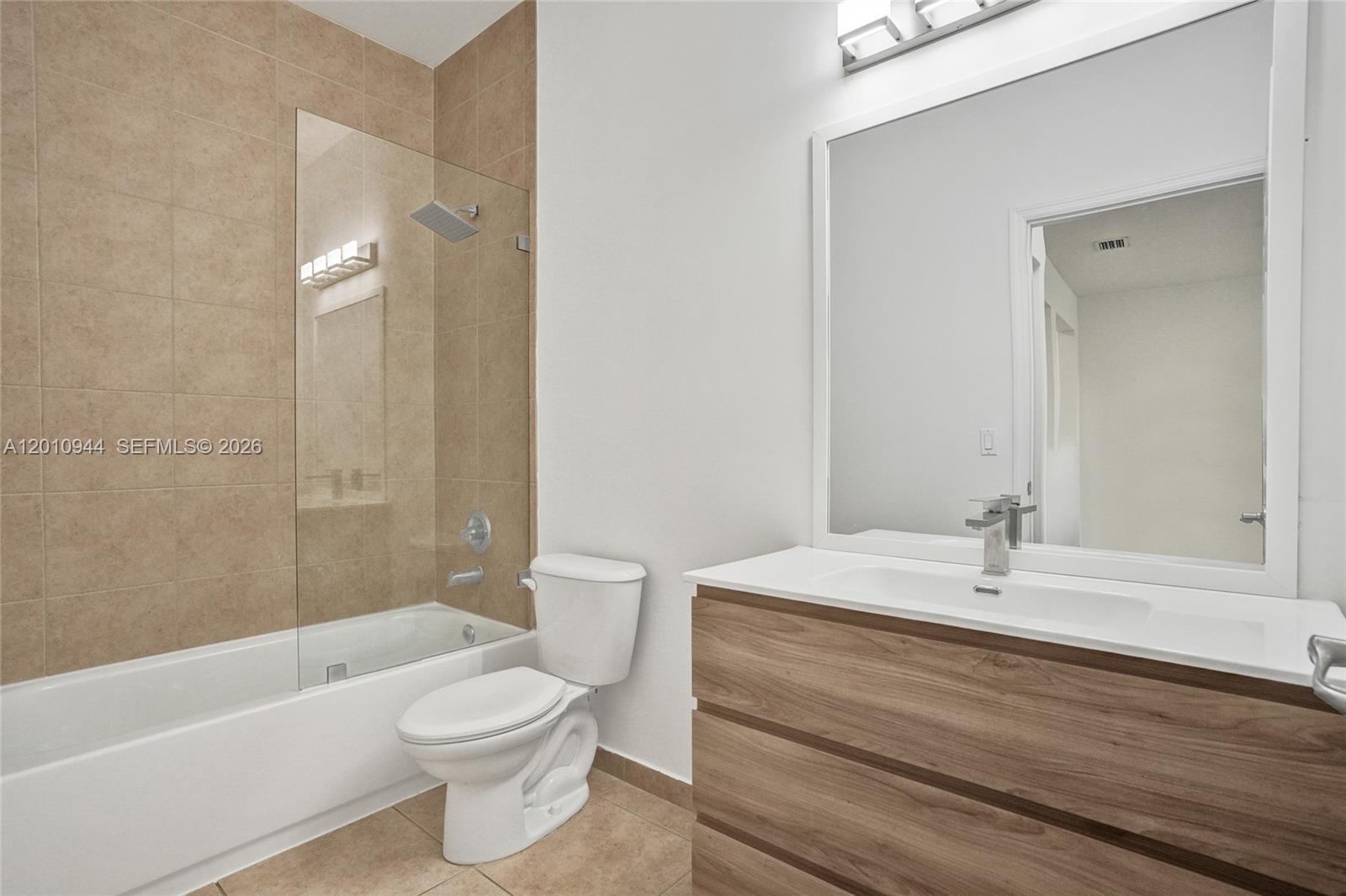 RESERVE AT DORAL WEST - Residential Lease